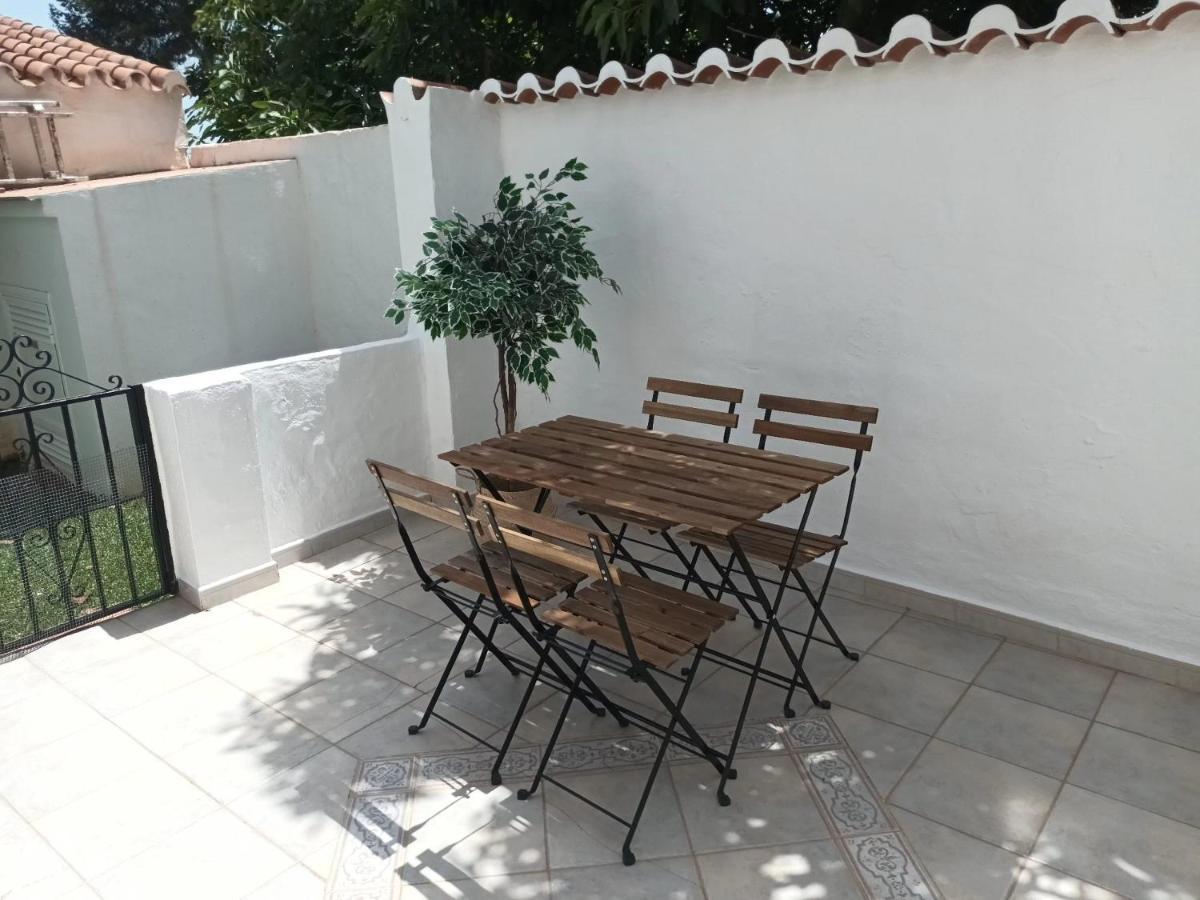 Nueva Nerja Pueblo Andaluz Casa Graftonヴィラ エクステリア 写真